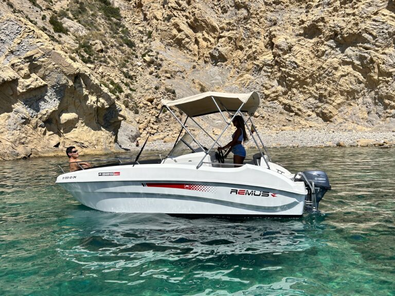 ALQUILER BARCOS SIN LICENCIA CALPE